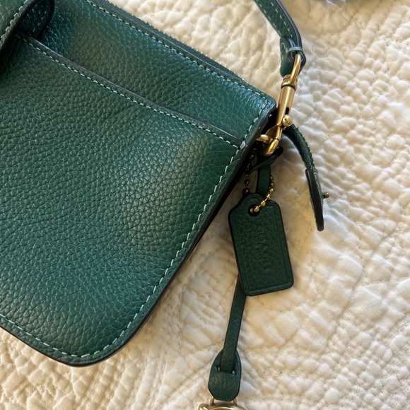 COACH Green Leather Crossbody Bag - Picture 3 of 4